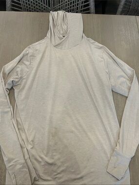Light‎ Gray REI men’s  Lightweight Hooded T Shirt